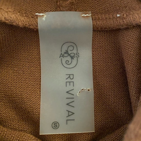 Altar’d State Women’s fleece cropped hoodie, size s. - Picture 3 of 3